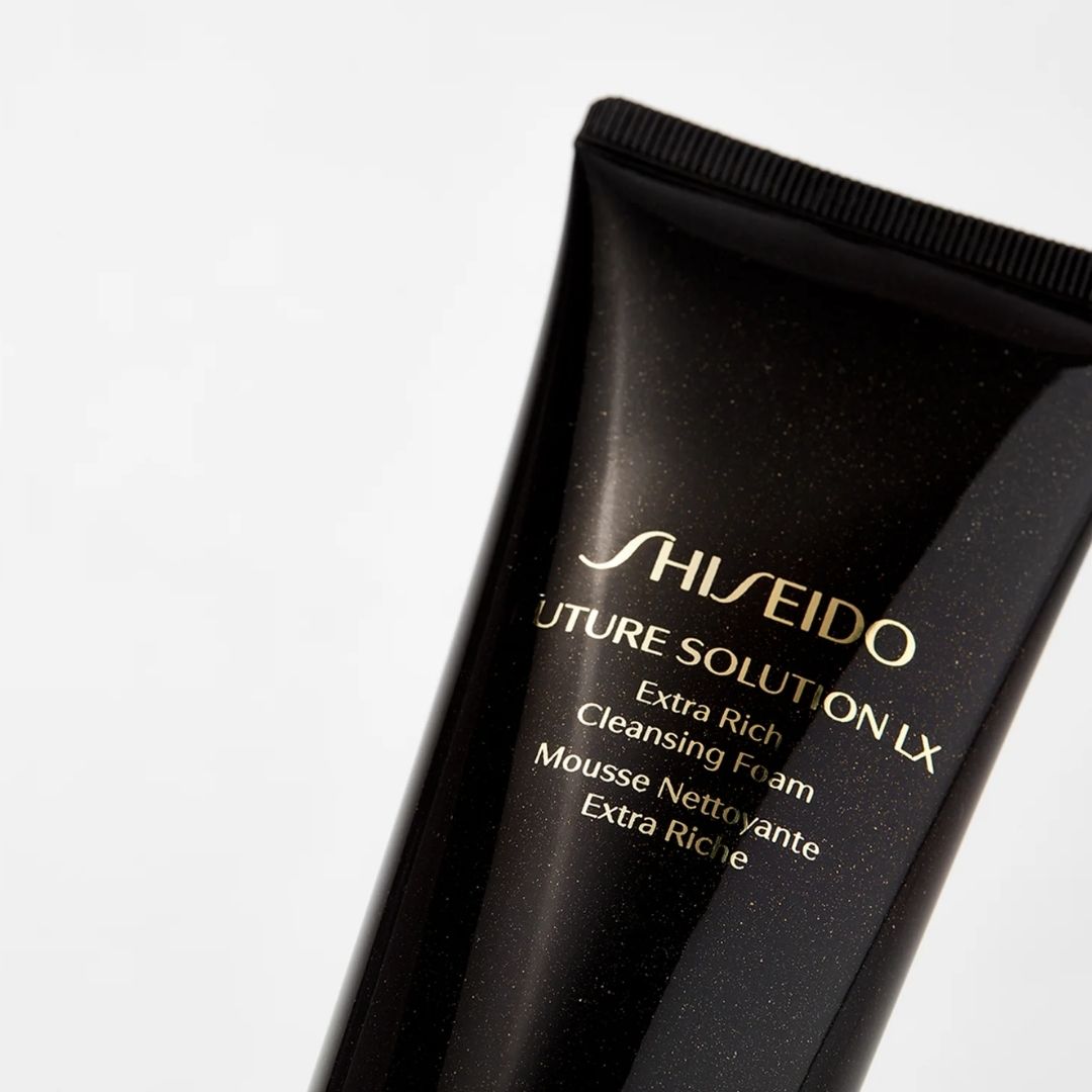 SHISEIDO FUTURE SOLUTION LX EXTRA RICH CLEANSING FOAM (W) 125ML CLEANSER