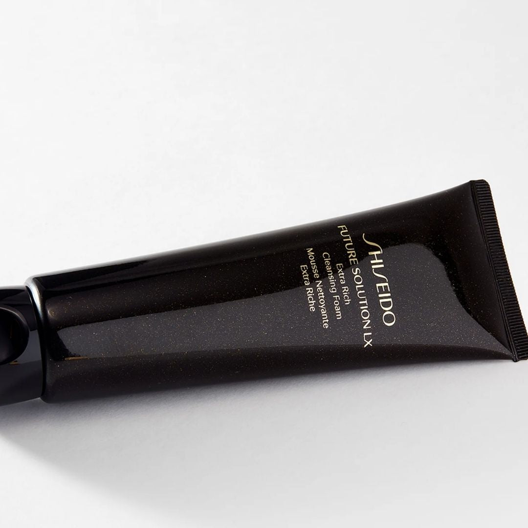 SHISEIDO FUTURE SOLUTION LX EXTRA RICH CLEANSING FOAM (W) 125ML CLEANSER