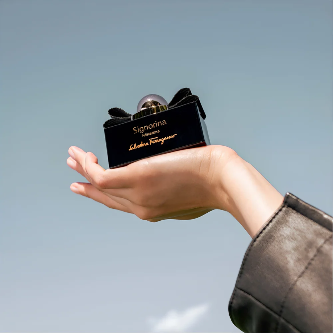 SALVATORE FERRAGAMO SIGNORINA MISTERIOSA (W) 200ML BATH & SHOWER GEL