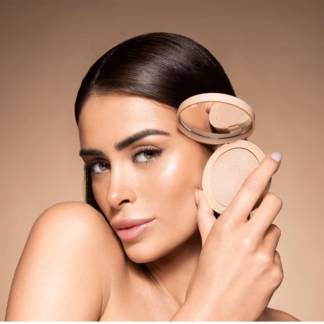 WONDER ME GLOW Compact Face Highlighter No Powder Effect