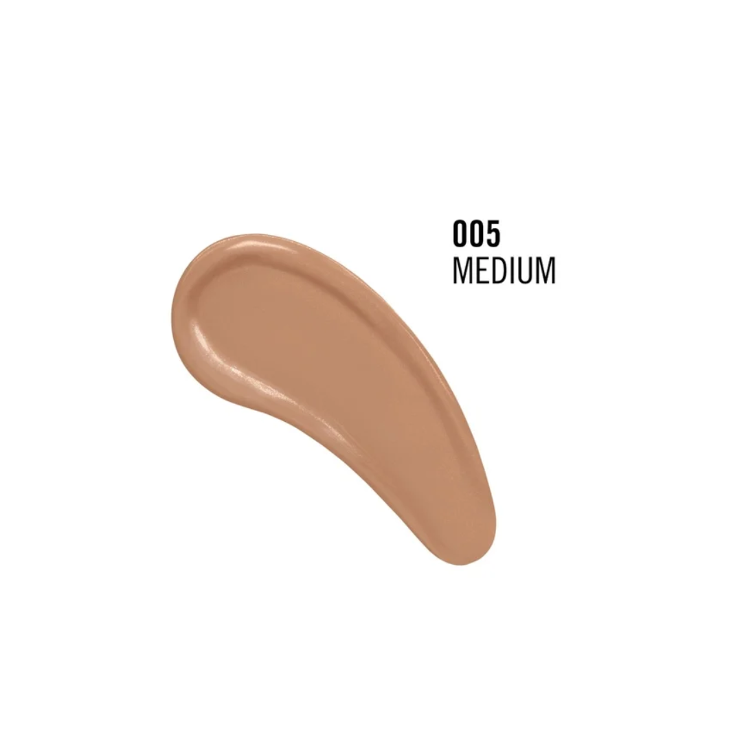 A swatch of medium beige foundation or concealer on a plain white background, with the text '005 MEDIUM' printed to the upper right.